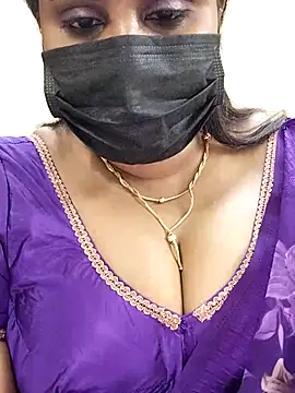 Queenflowerr online show from 02.21.25