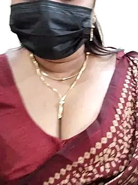 Queenflowerr online show from 02.25.25