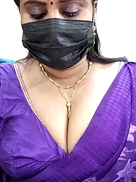 Queenflowerr online show from 03.02.25