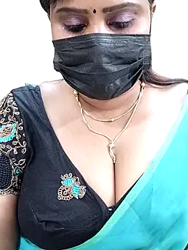 Queenflowerr online show from 03.03.25