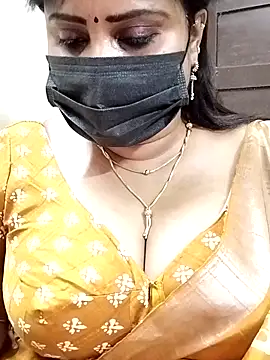 Queenflowerr online show from 03.11.25