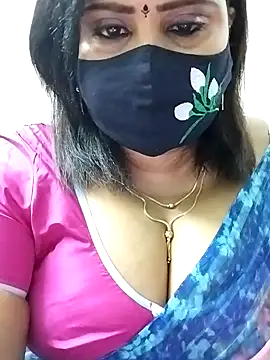 Queenflowerr online show from 09.11.25