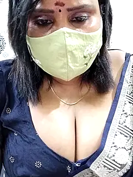 Queenflowerr online show from 09.22.25