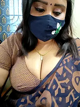 Queenflowerr online show from 04.17.26