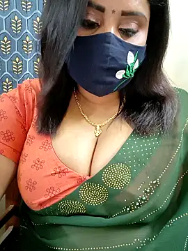 Queenflowerr online show from 04.18.26