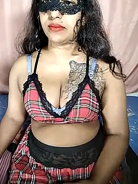 Snapshot of Sexy-Monikaa chatting on 10.22.25 Sexy-Monikaa online show from 10.22.25