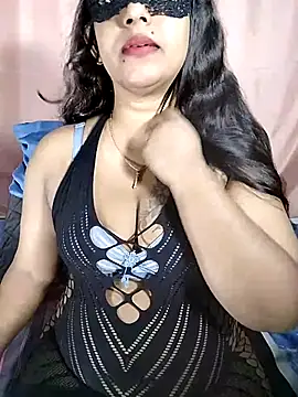 Snapshot of Sexy-Monikaa chatting on 11.02.25 Sexy-Monikaa online show from 11.02.25