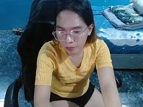 Asianpinaybeauty yam007 online show from 10.30.25