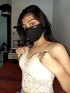 Love-N online show from 11.16.25