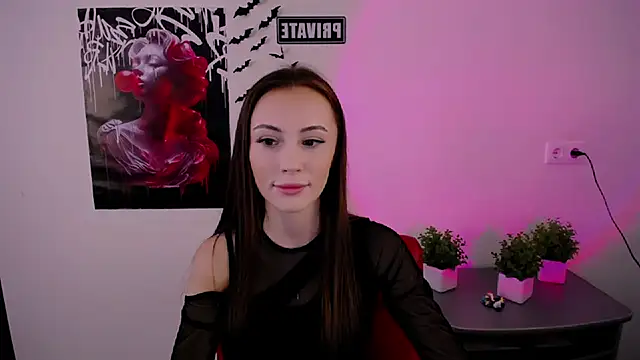 Nikonara Love online show from 03.08.25