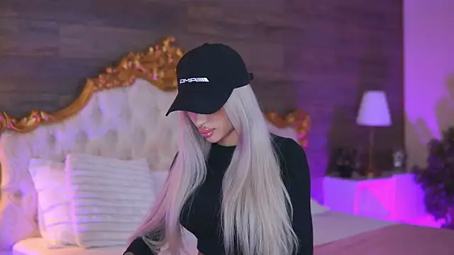 Juicy Jessye online show from 10.03.25