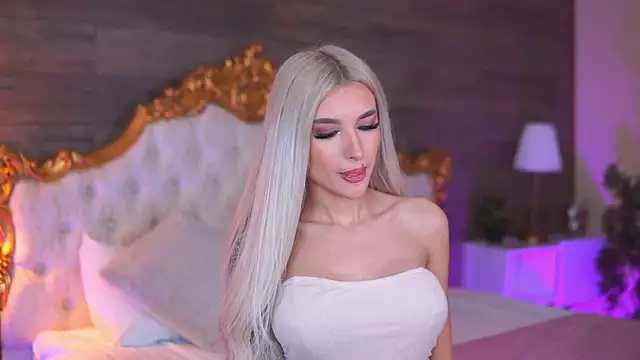 Juicy Jessye online show from 11.13.25