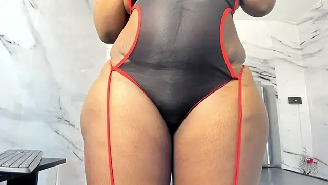 nefertiti ebony online show from 02.10.25