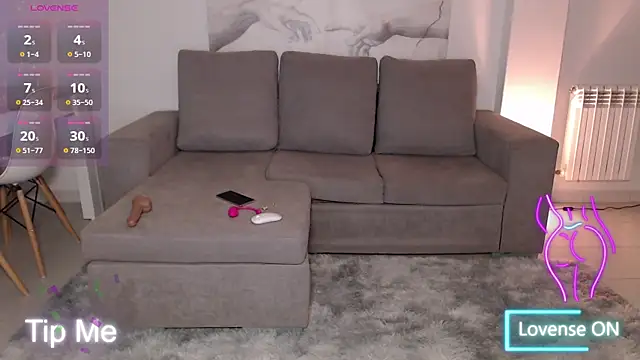 Snapshot of issa--love chatting on 01.27.25 issa--love online show from 01.27.25