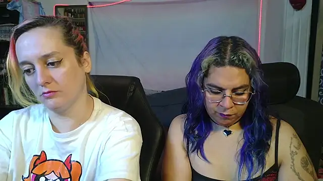 Snapshot of Evelan420 chatting on 02.26.26 Evelan420 online show from 02.26.26