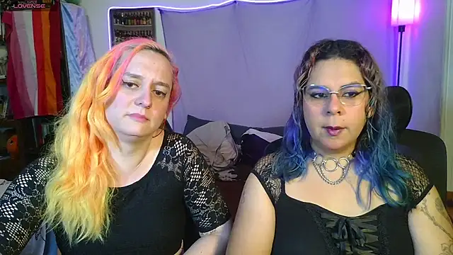 Snapshot of Evelan420 chatting on 06.19.26 Evelan420 online show from 06.19.26