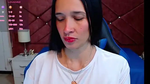 victoria adams07 online show from 04.11.26