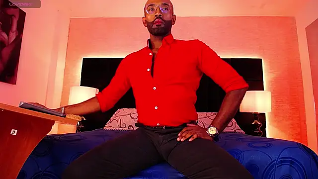 Snapshot of Simon_Basset chatting on 01.21.25 Simon Basset online show from 01.21.25