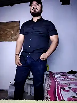 Snapshot of Ant1990 chatting on 01.25.25 Ant1990 online show from 01.25.25