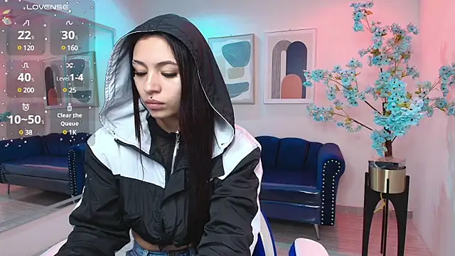 Snapshot of Charlotte_ethan chatting on 03.19.25 Charlotte ethan online show from 03.19.25