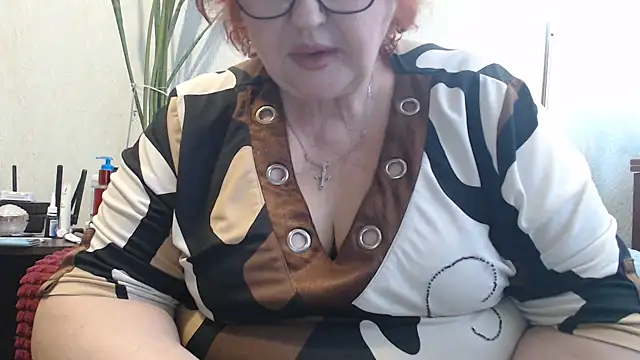Snapshot of DeniseeRosea chatting on 03.28.26 DeniseeRosea online show from 03.28.26