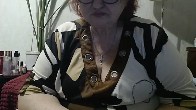 Snapshot of DeniseeRosea chatting on 04.09.26 DeniseeRosea online show from 04.09.26