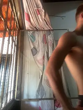 izan 20 online show from 01.24.25