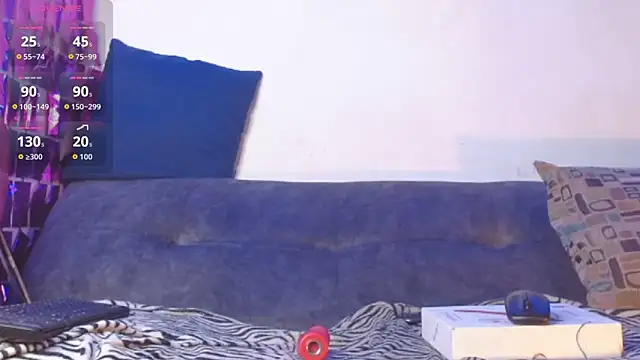 izan 20 online show from 09.26.25