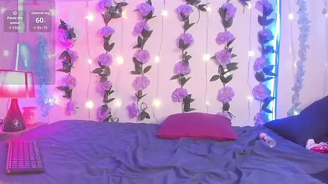 izan 20 online show from 03.26.26