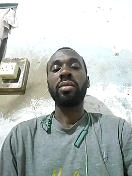 Snapshot of onewinnertee chatting on 10.22.25 onewinnertee online show from 10.22.25