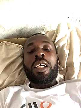 Snapshot of onewinnertee chatting on 11.14.25 onewinnertee online show from 11.14.25