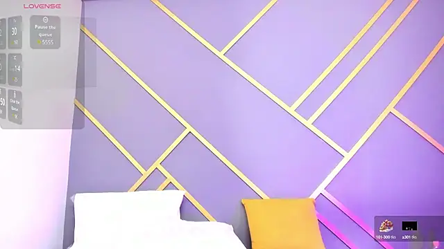 Alaia Colins online show from 03.12.25