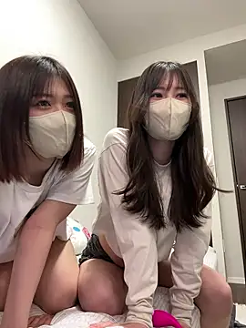 Snapshot of NA-KAREN-V8 chatting on 03.26.26 NA-KAREN-V8 online show from 03.26.26