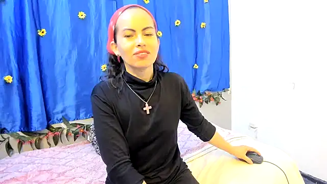 Snapshot of ShairaMarss chatting on 10.12.25 ShairaMarss online show from 10.12.25