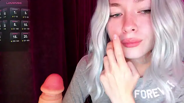 Ohmy Nora  online show from 09.13.25