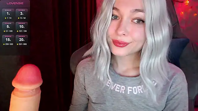 Ohmy Nora  online show from 11.05.25