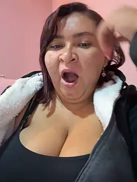 KarlaWild online show from 02.16.25