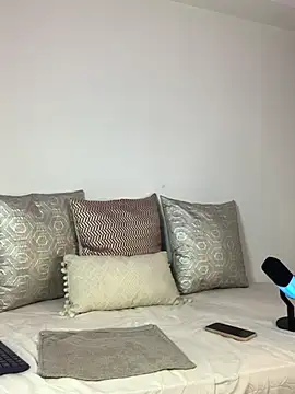 genesissara online show from 02.21.25