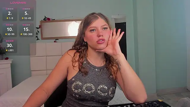 alaia greyy online show from 03.20.25