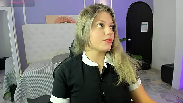 alaia greyy online show from 10.06.25