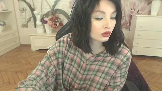 BritneyBarker online show from 04.09.26