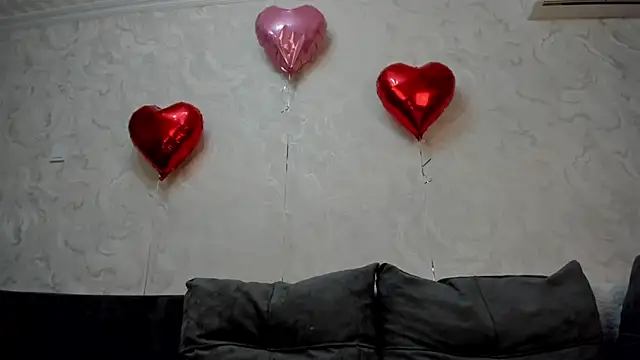 Yuki miiii online show from 02.16.25