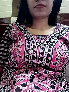 Snapshot of cute_IndianBabe chatting on 02.26.25 cute IndianBabe online show from 02.26.25