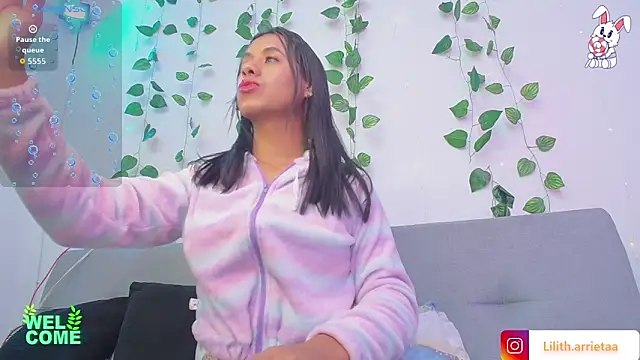 Snapshot of LiiLiith-1 chatting on 12.05.25 LiiLiith-1 online show from 12.05.25