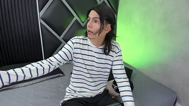 Martshall09 online show from 10.28.25