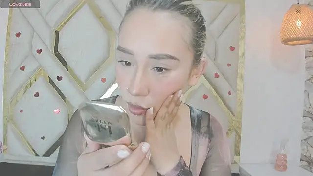 Lannajansen online show from 03.14.25