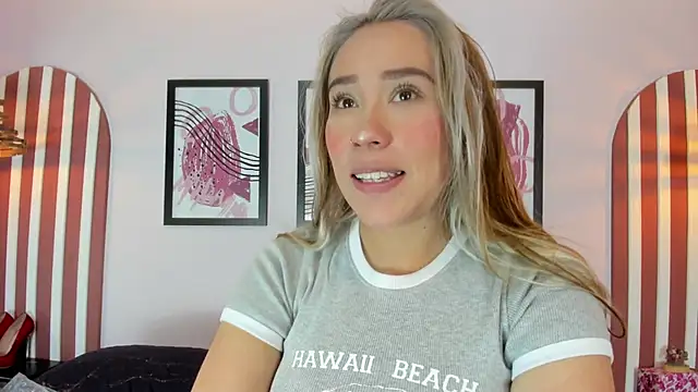 Lannajansen online show from 10.18.25