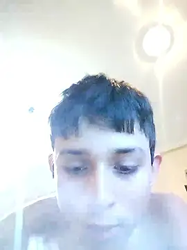 Snapshot of S4nt1luXx chatting on 11.21.25 S4nt1luXx online show from 11.21.25