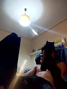 Snapshot of S4nt1luXx chatting on 11.24.25 S4nt1luXx online show from 11.24.25