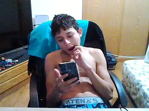 Snapshot of S4nt1luXx chatting on 11.26.25 S4nt1luXx online show from 11.26.25